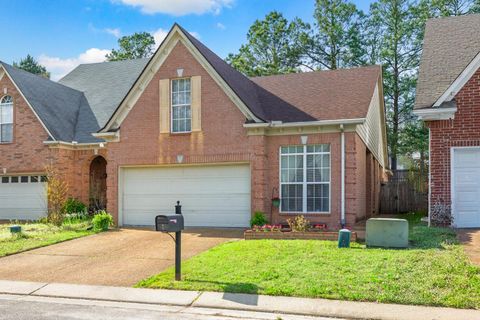 Photo of 9980 MISTY ELM CV, Cordova, TN 38016 (MLS # 10218380)