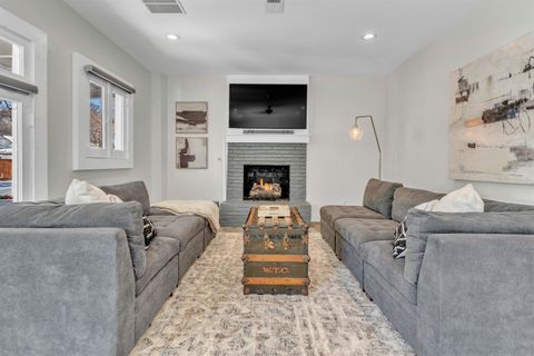 Photo of 185 ALEXANDER ST, Memphis, TN 38111 (MLS # 10213752)