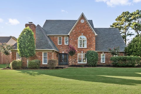 Photo of 2135 OAKLAWN LN, Germantown, TN 38139 (MLS # 10231144)