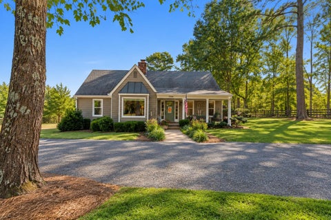 Photo of 5008 REYNOLDS RD, Collierville, TN 38017 (MLS # 10231658)