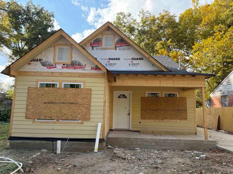 Photo of 945 S MCLEAN BLVD, Memphis, TN 38114 (MLS # 10209500)