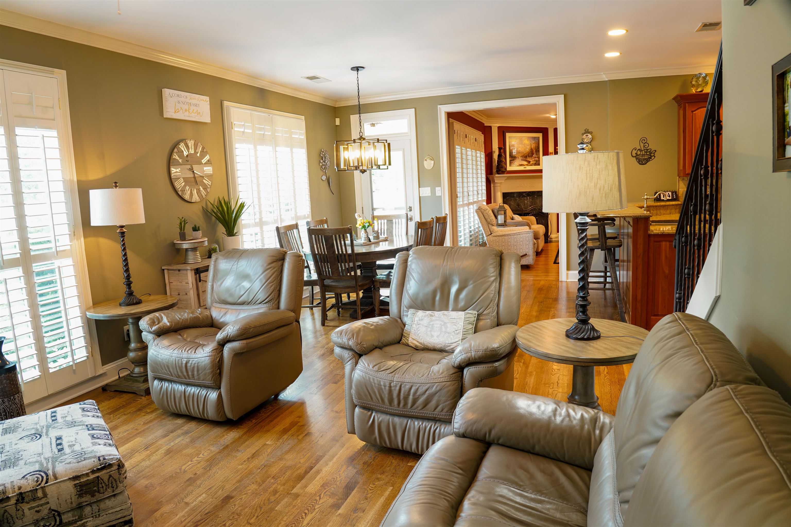 Photo 5 of 25 of 917 MYRTLEWOOD COVE CV house