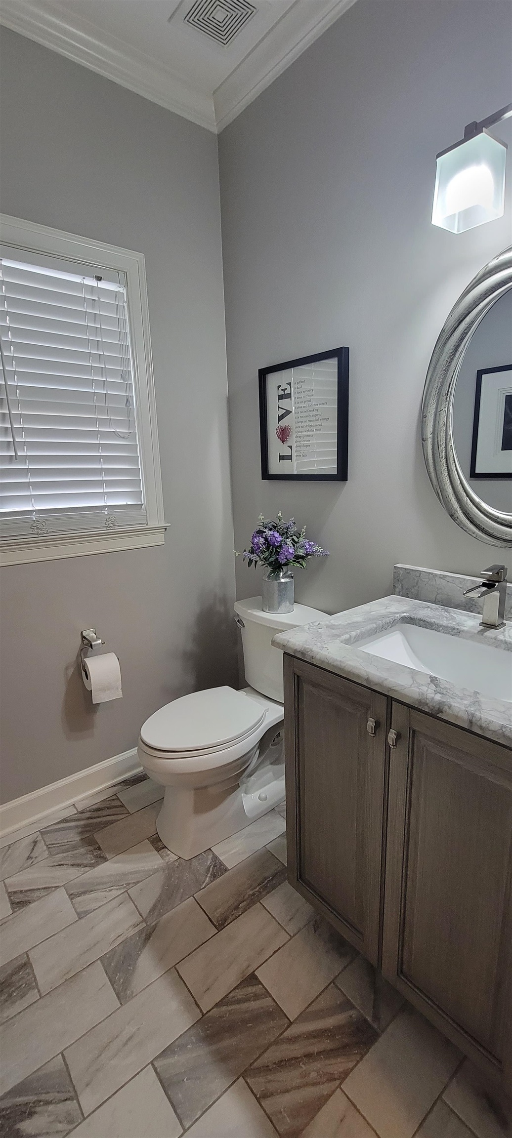 Photo 10 of 25 of 917 MYRTLEWOOD COVE CV house