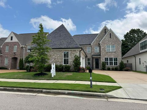 Single Family Residence in Collierville TN 998 SHANBORNE LN 2.jpg