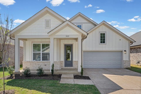 Photo of 9915 DELPHINIUM DR N, Cordova, TN 38018 (MLS # 10226897)