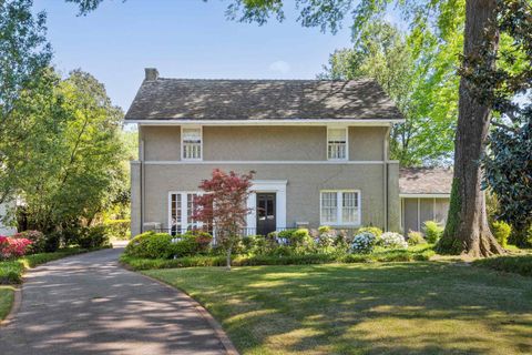 Photo of 39 BELLEAIR DR, Memphis, TN 38104 (MLS # 10220110)