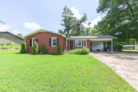 Photo of 16 OAK GROVE RD, Jackson, TN 38301 (MLS # 10226145)