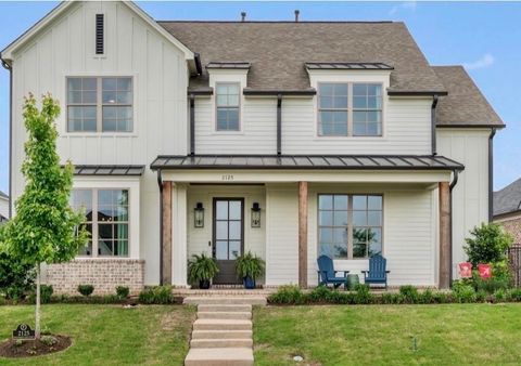 Photo of 2125 N GREENBRIER LAKES BLVD, Piperton, TN 38017 (MLS # 10211741)