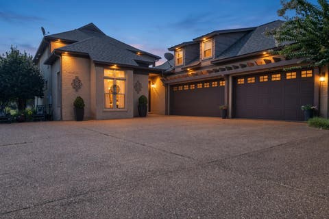 Photo of 41 ARBOR GREENS CV, Covington, TN 38019 (MLS # 10229113)