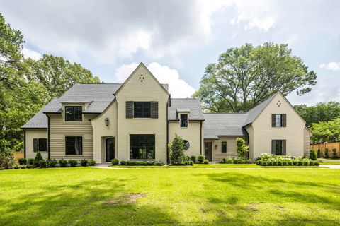Photo of 798 VALLEYBROOK DR, Memphis, TN 38120 (MLS # 10222633)