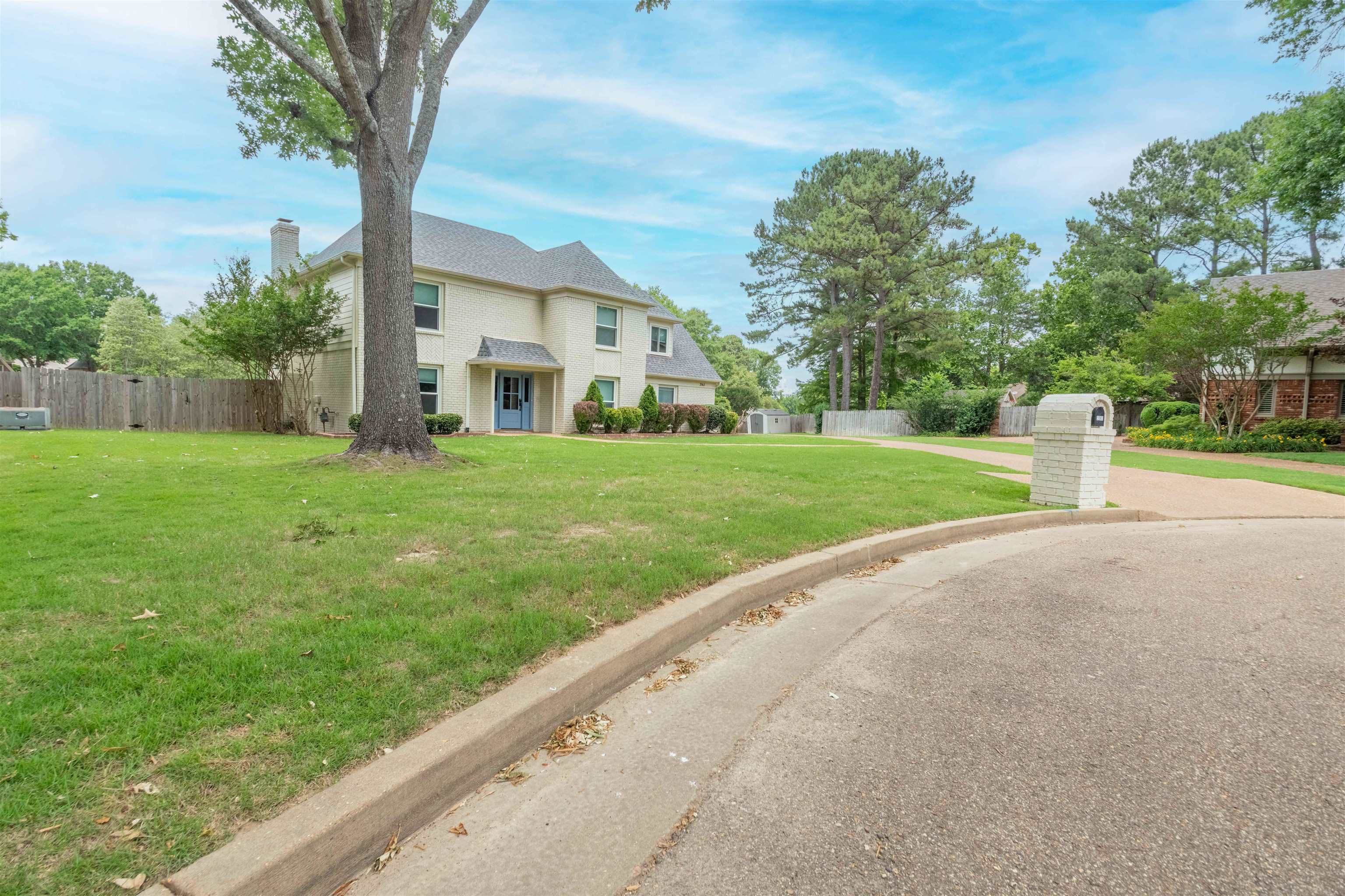 2063 DALKEITH DR