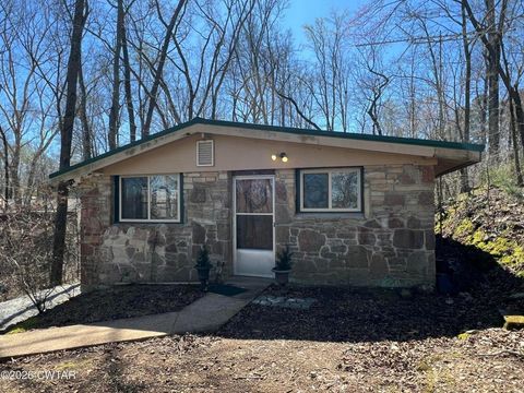 Photo of 50 DEATON LN, Parsons, TN 38363 (MLS # 10218547)