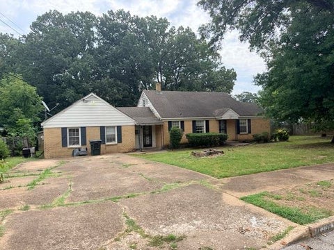 Photo of 1388 S HIGHLAND ST, Memphis, TN 38111 (MLS # 10229187)