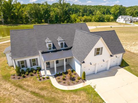 Photo of 5011 JON OAK CV, Arlington, TN 38002 (MLS # 10215558)