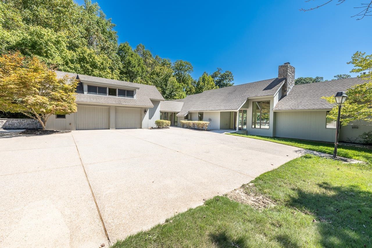 Photo 1 of 40 of 6195 BOSKEY DR house