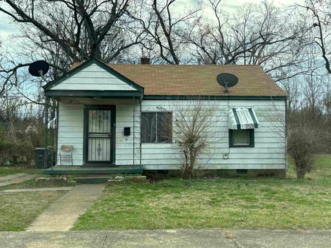Photo of 1983 HUBERT AVE, Memphis, TN 38108 (MLS # 10222413)