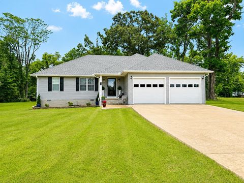 Photo of 50 PERRY PL, Savannah, TN 38372 (MLS # 10217420)