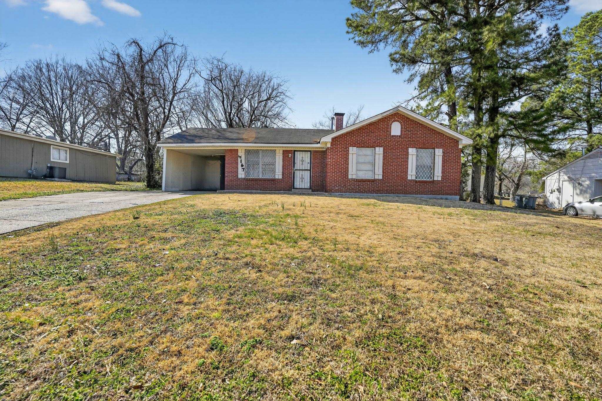 Photo 1 of 34 — 4167 WINDERMERE RD, Memphis, TN 38128