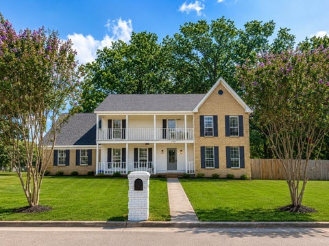 Photo of 6150 WOODSTOCK HILLS DR, Millington, TN 38053 (MLS # 10229951)