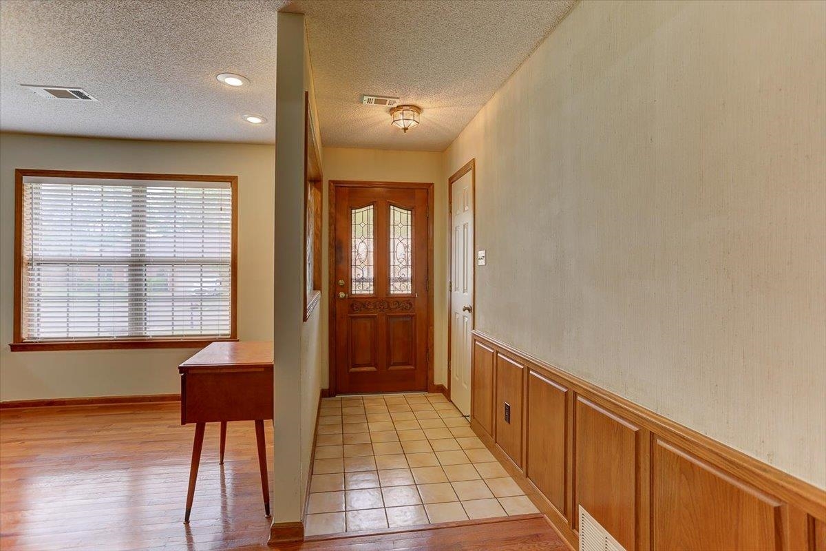 Memphis, Tennessee 38016, United States, 3 Bedrooms Bedrooms, ,2 BathroomsBathrooms,Residential,Pending,122830