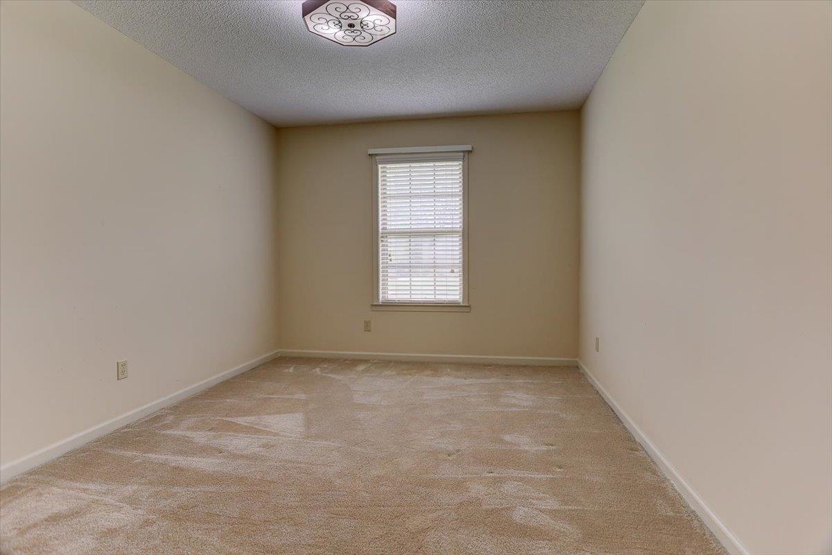 Memphis, Tennessee 38016, United States, 3 Bedrooms Bedrooms, ,2 BathroomsBathrooms,Residential,Pending,122830