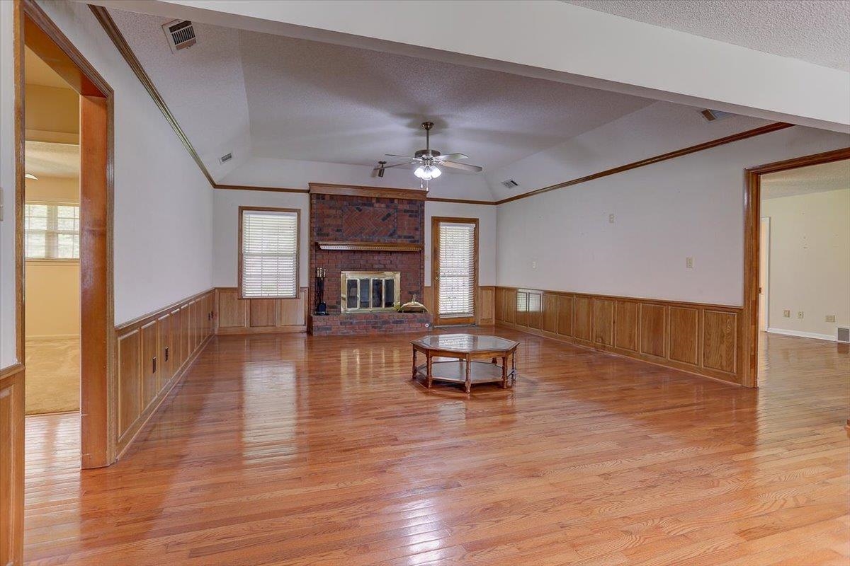 Memphis, Tennessee 38016, United States, 3 Bedrooms Bedrooms, ,2 BathroomsBathrooms,Residential,Pending,122830