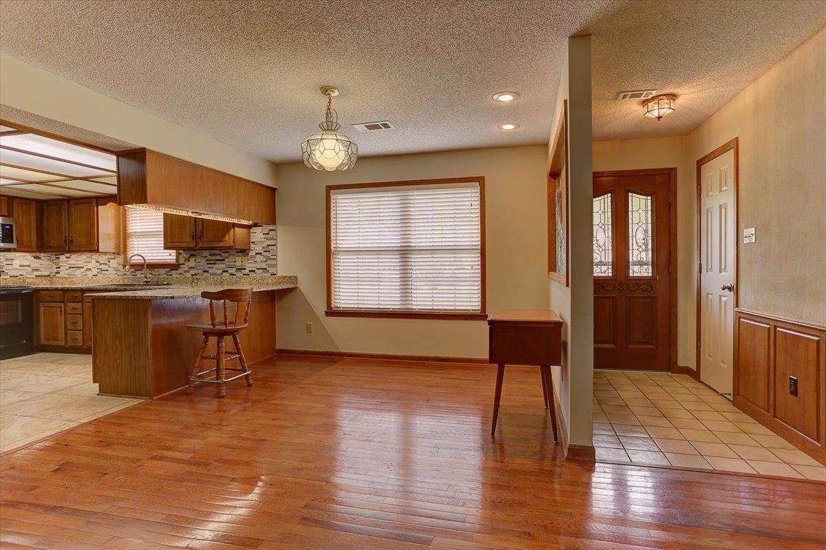 Memphis, Tennessee 38016, United States, 3 Bedrooms Bedrooms, ,2 BathroomsBathrooms,Residential,Pending,122830