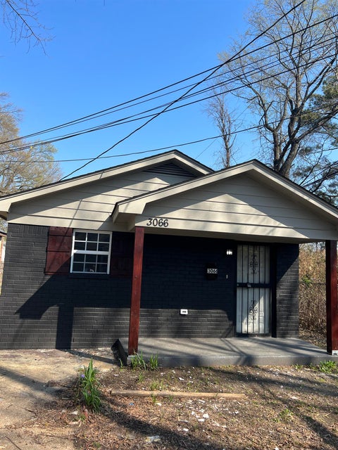 Photo of 3066 CARRINGTON AVE, Memphis, TN 38111 (MLS # 10229196)