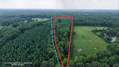 Photo of 2639 REID HOOKER RD, Eads, TN 38028 (MLS # 10228819)