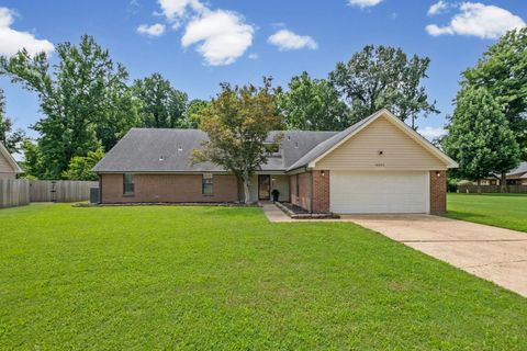 Photo of 8001 CLAREDALE DR, Bartlett, TN 38133 (MLS # 10224784)