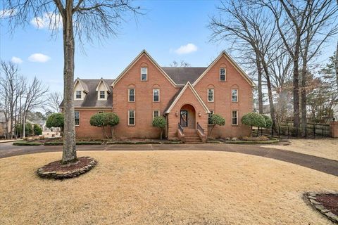 Photo of 2930 BELFORT DR, Germantown, TN 38138 (MLS # 10214359)