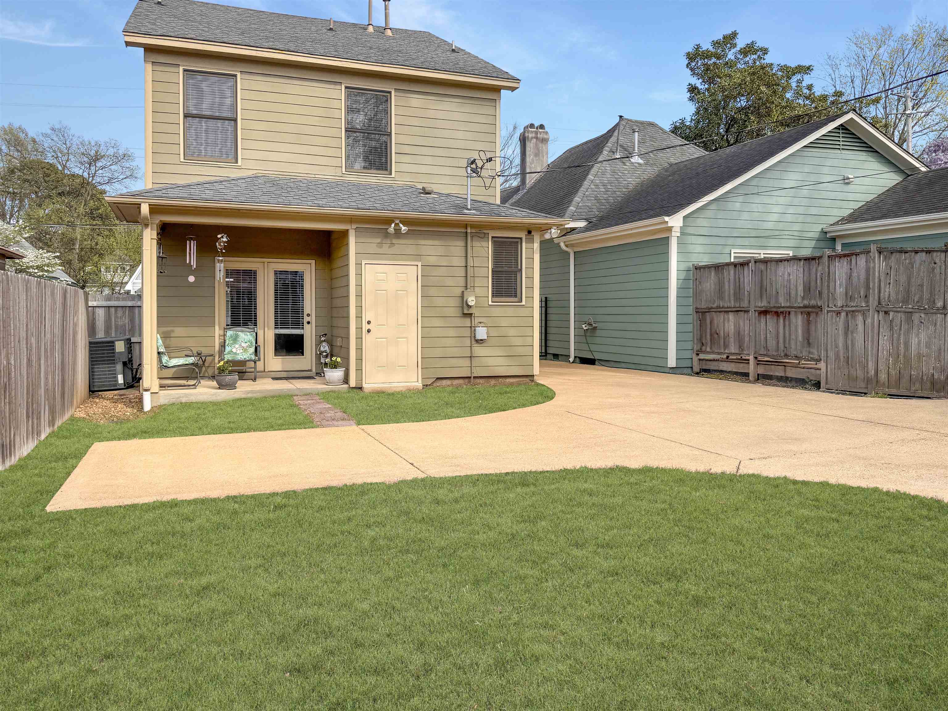 Memphis, Tennessee 38104, United States, 3 Bedrooms Bedrooms, ,3 BathroomsBathrooms,Residential,Active,100670