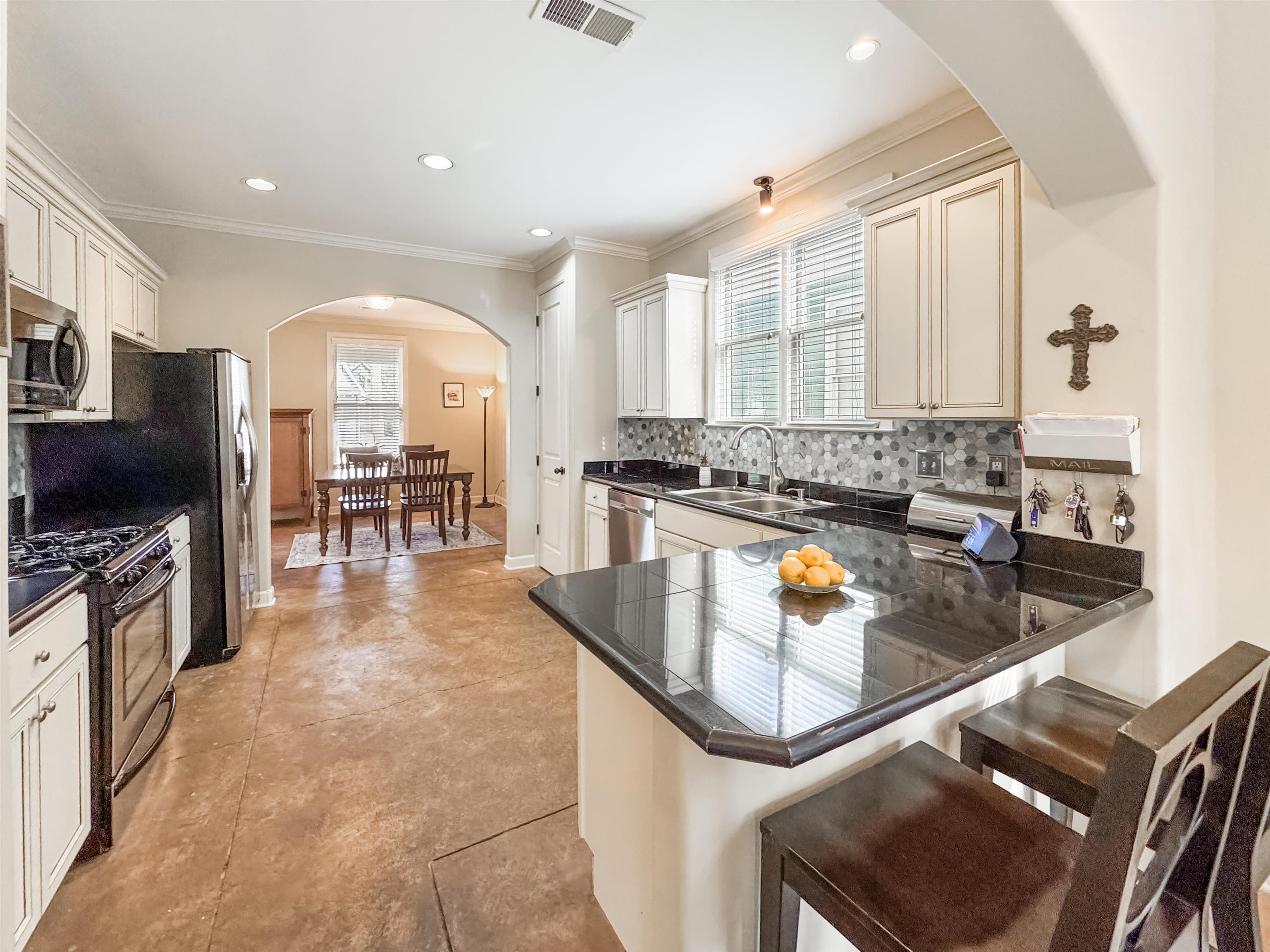 Memphis, Tennessee 38104, United States, 3 Bedrooms Bedrooms, ,3 BathroomsBathrooms,Residential,Active,100670