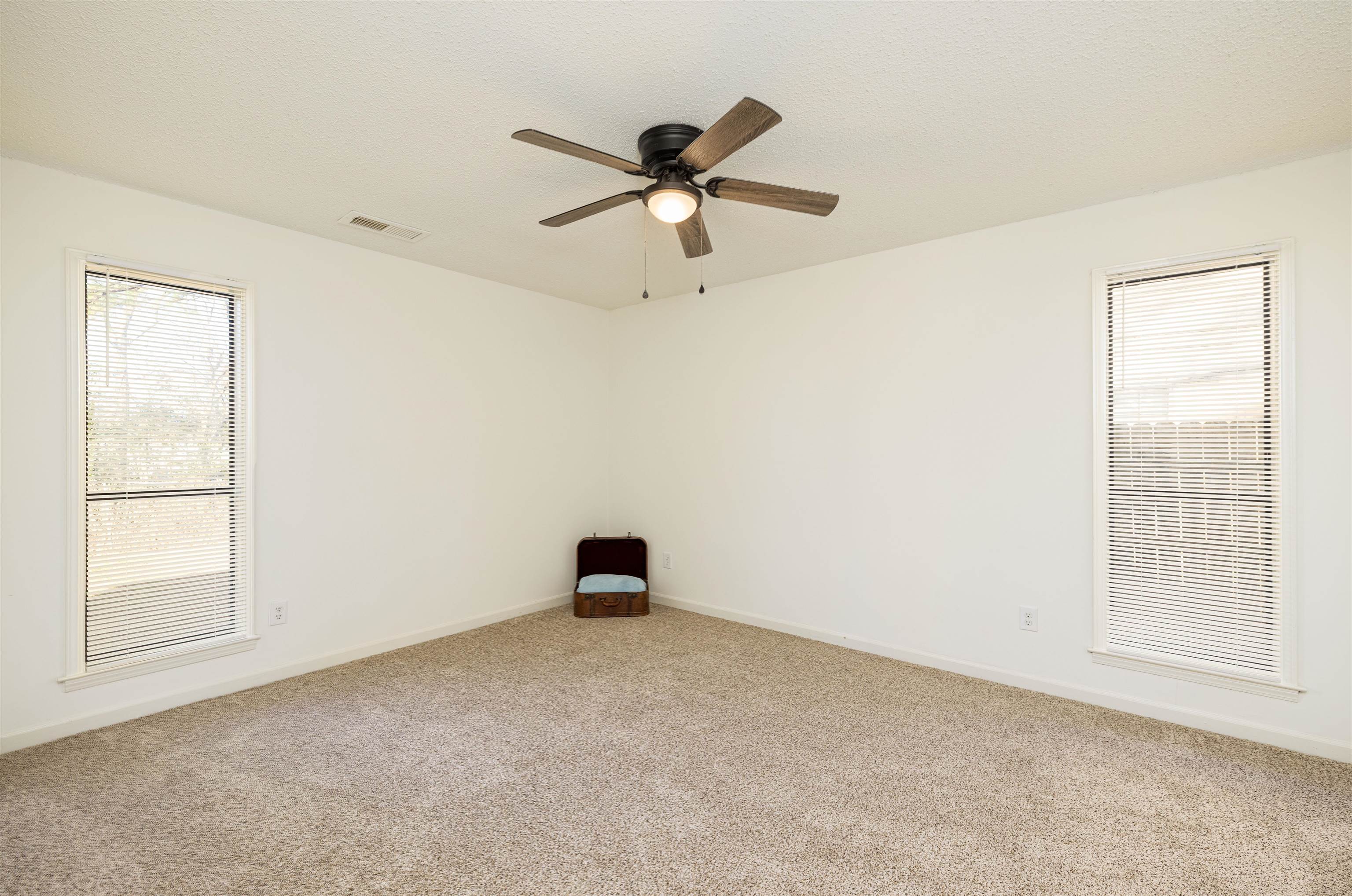 Memphis, Tennessee 38125, United States, 4 Bedrooms Bedrooms, ,2 BathroomsBathrooms,Residential,Active,254878