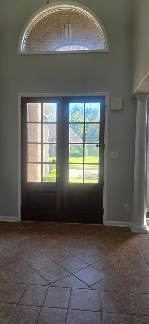 Photo of 608 BIRTHSTONE AVE, Memphis, TN 38109 (MLS # 10232110)
