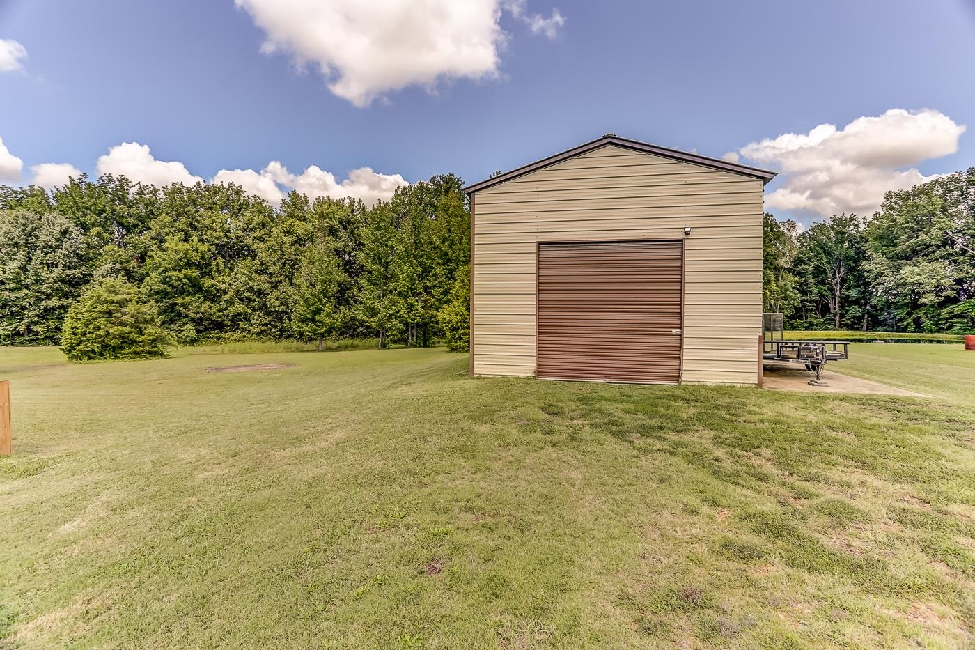 Covington, Tennessee 38019, United States, 5 Bedrooms Bedrooms, ,4 BathroomsBathrooms,Residential,Active,42699