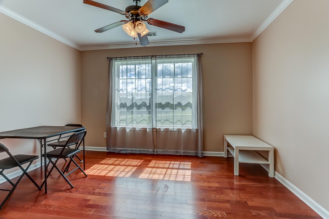 Covington, Tennessee 38019, United States, 5 Bedrooms Bedrooms, ,4 BathroomsBathrooms,Residential,Active,42699