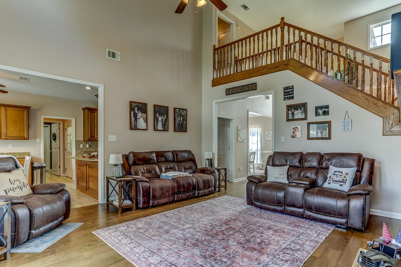 Covington, Tennessee 38019, United States, 5 Bedrooms Bedrooms, ,4 BathroomsBathrooms,Residential,Active,42699