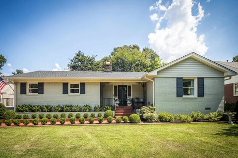 Photo of 190 MAGNOLIA DR, Memphis, TN 38117 (MLS # 10229766)