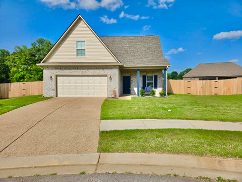 Photo of 54 FORSYTH LN, Munford, TN 38058 (MLS # 10225359)
