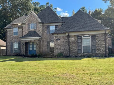 Photo of 7551 MADISON WOODS LN, Bartlett, TN 38002 (MLS # 10208928)