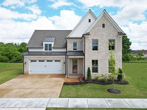 MLS: 10196761