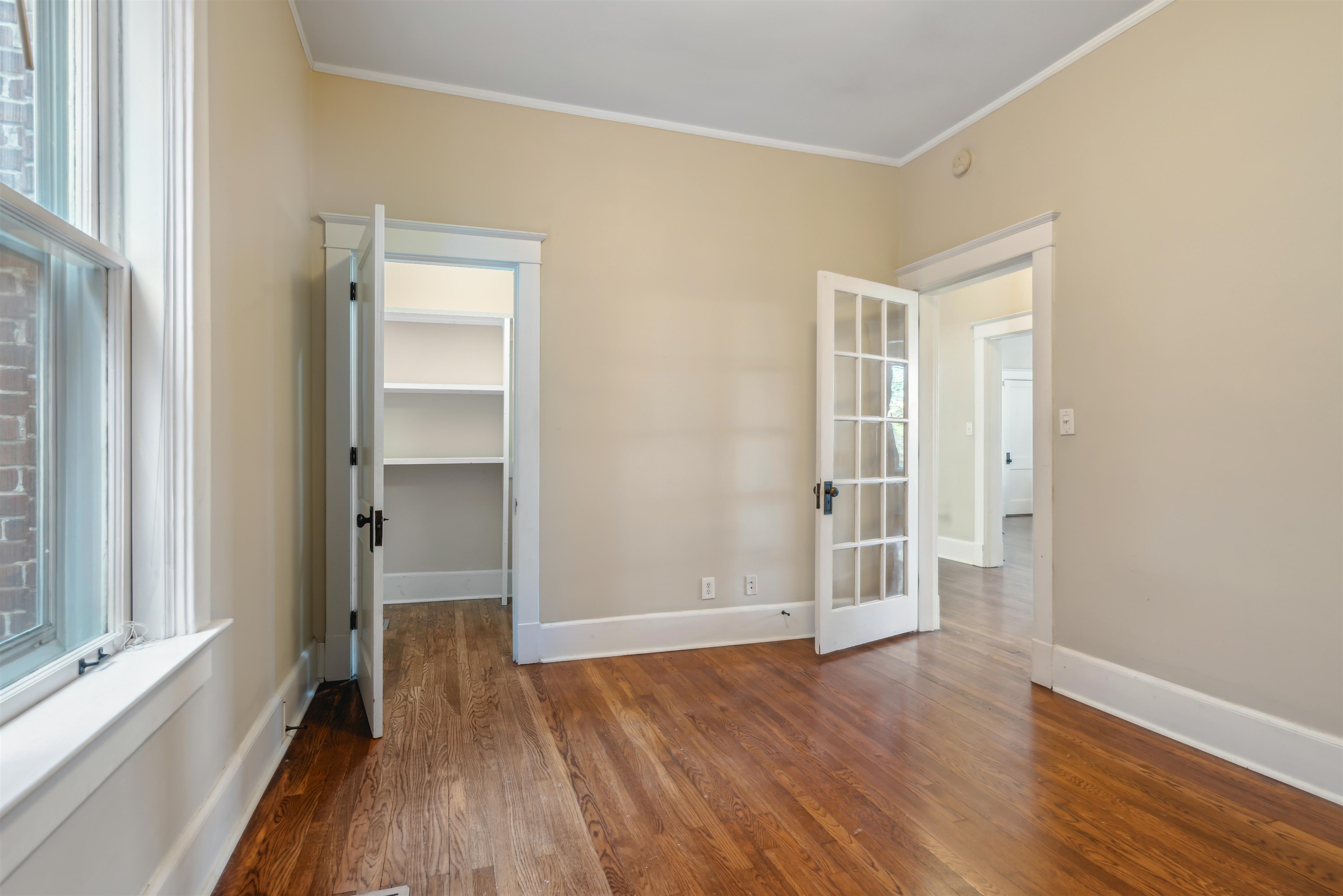 Memphis, Tennessee 38105, United States, 2 Bedrooms Bedrooms, ,1 BathroomBathrooms,Residential,Active,80541