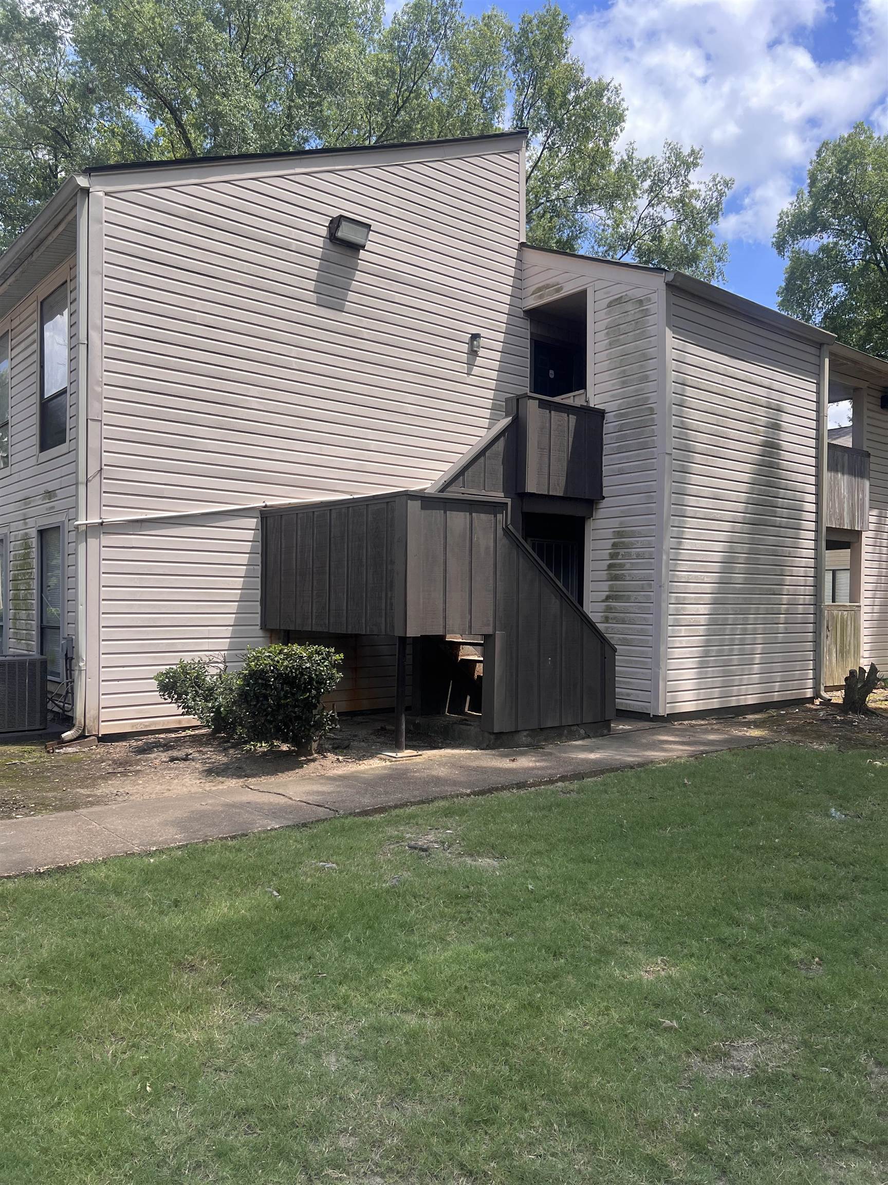 Photo 1 of 3 — 2789 SONORA DR 1, Memphis, TN 38115