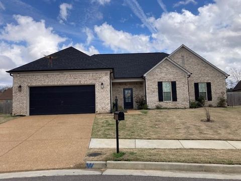 Photo of 7709 CANYON RIDGE CV, Unincorporated, TN 38125 (MLS # 10216243)