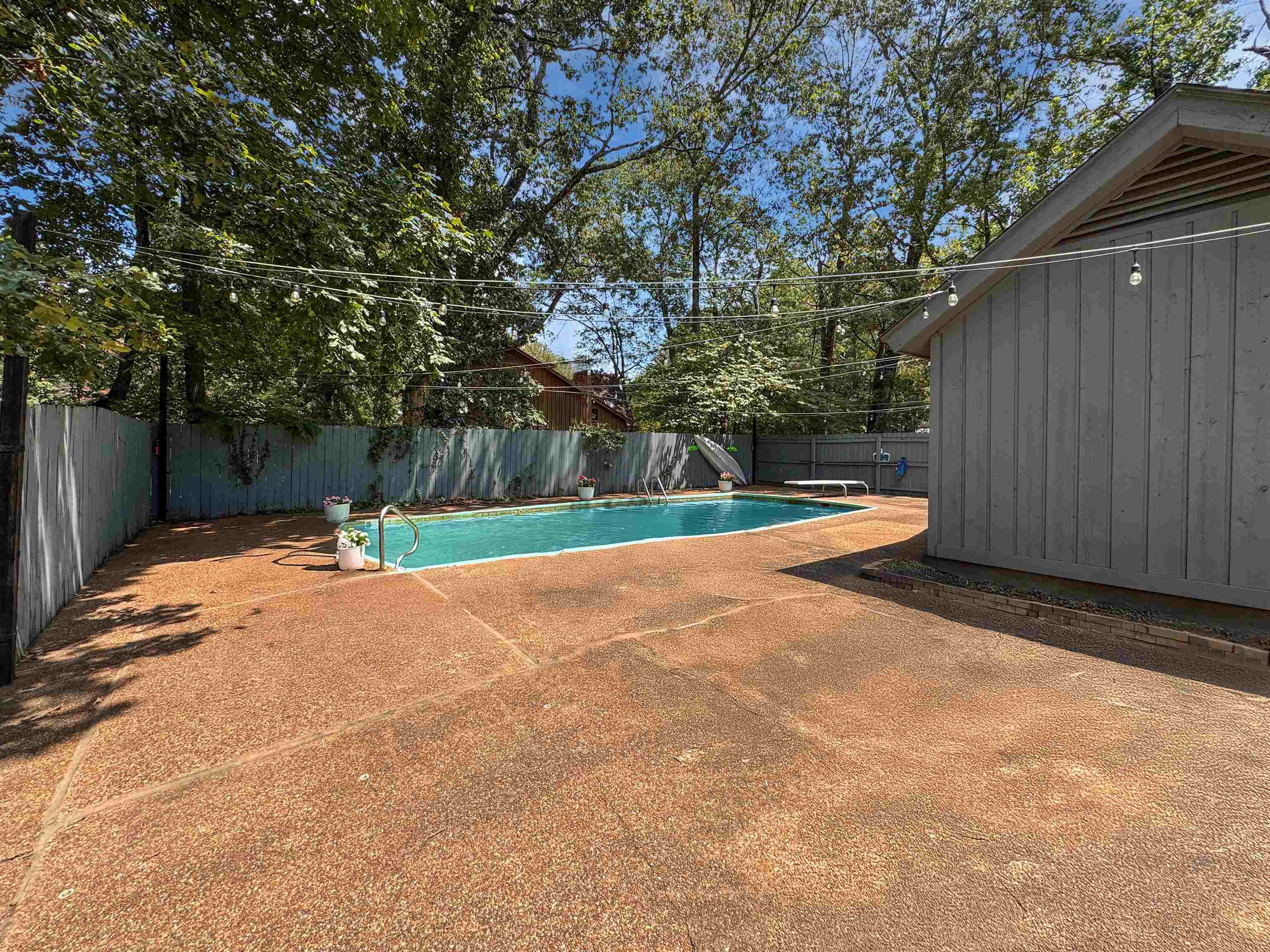 Memphis, Tennessee 38018, United States, 4 Bedrooms Bedrooms, ,2 BathroomsBathrooms,Residential,Active,182856