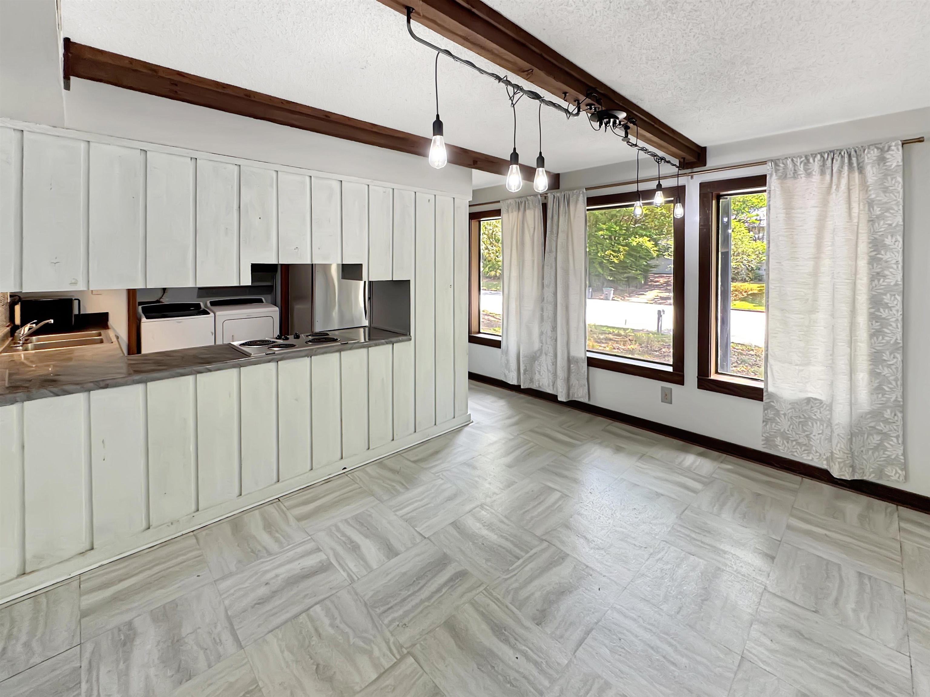 Memphis, Tennessee 38018, United States, 4 Bedrooms Bedrooms, ,2 BathroomsBathrooms,Residential,Active,182856