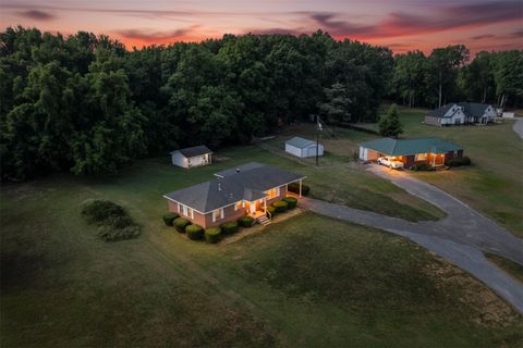 Photo of 3285 MUNFORD GILTEDGE RD, Munford, TN 38058 (MLS # 10215035)