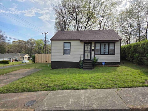 Photo of 1458 STEVENSON ST, Memphis, TN 38106 (MLS # 10233277)
