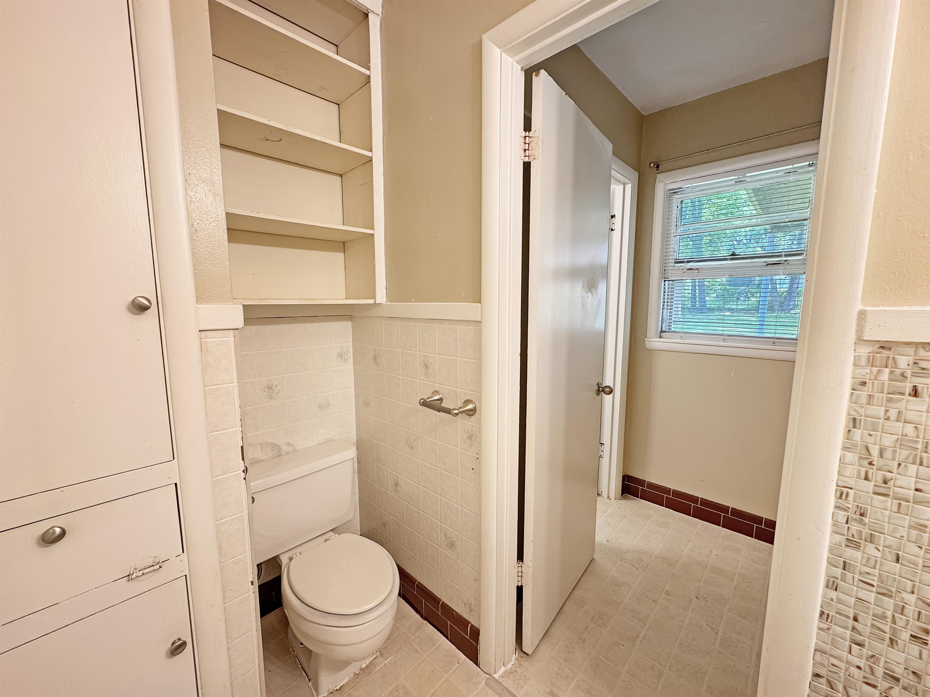 Memphis, Tennessee 38128, United States, 4 Bedrooms Bedrooms, ,2 BathroomsBathrooms,Residential,Pending,143987